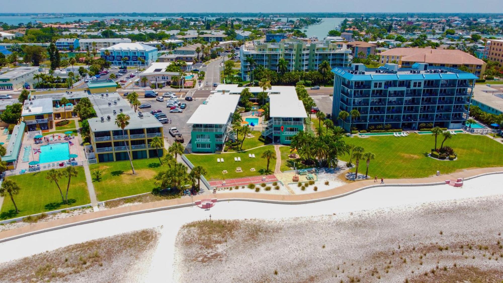 Tropic Terrace #41 - Beachfront Resort St. Pete Beach Eksteriør billede