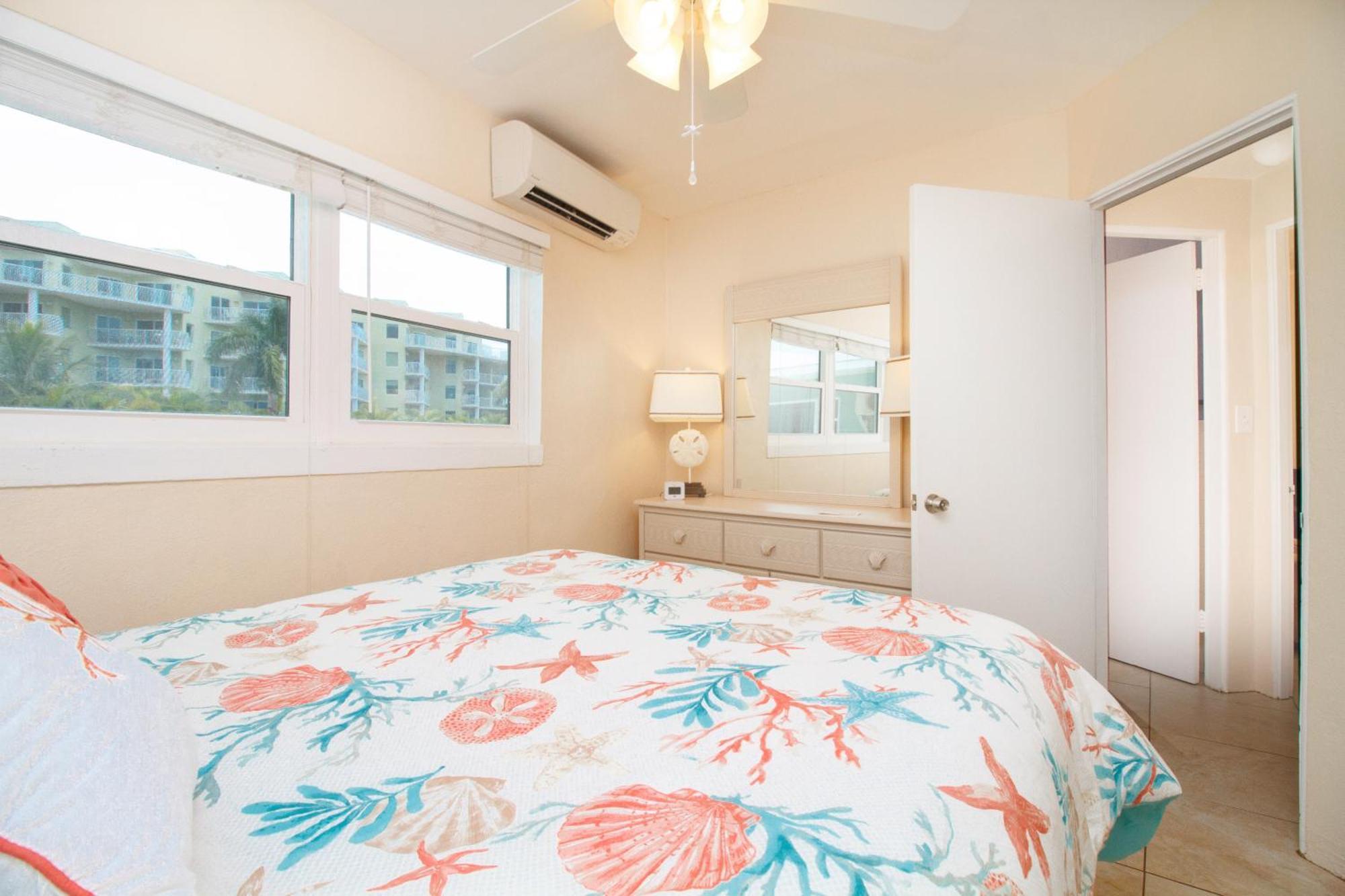 Tropic Terrace #41 - Beachfront Resort St. Pete Beach Eksteriør billede