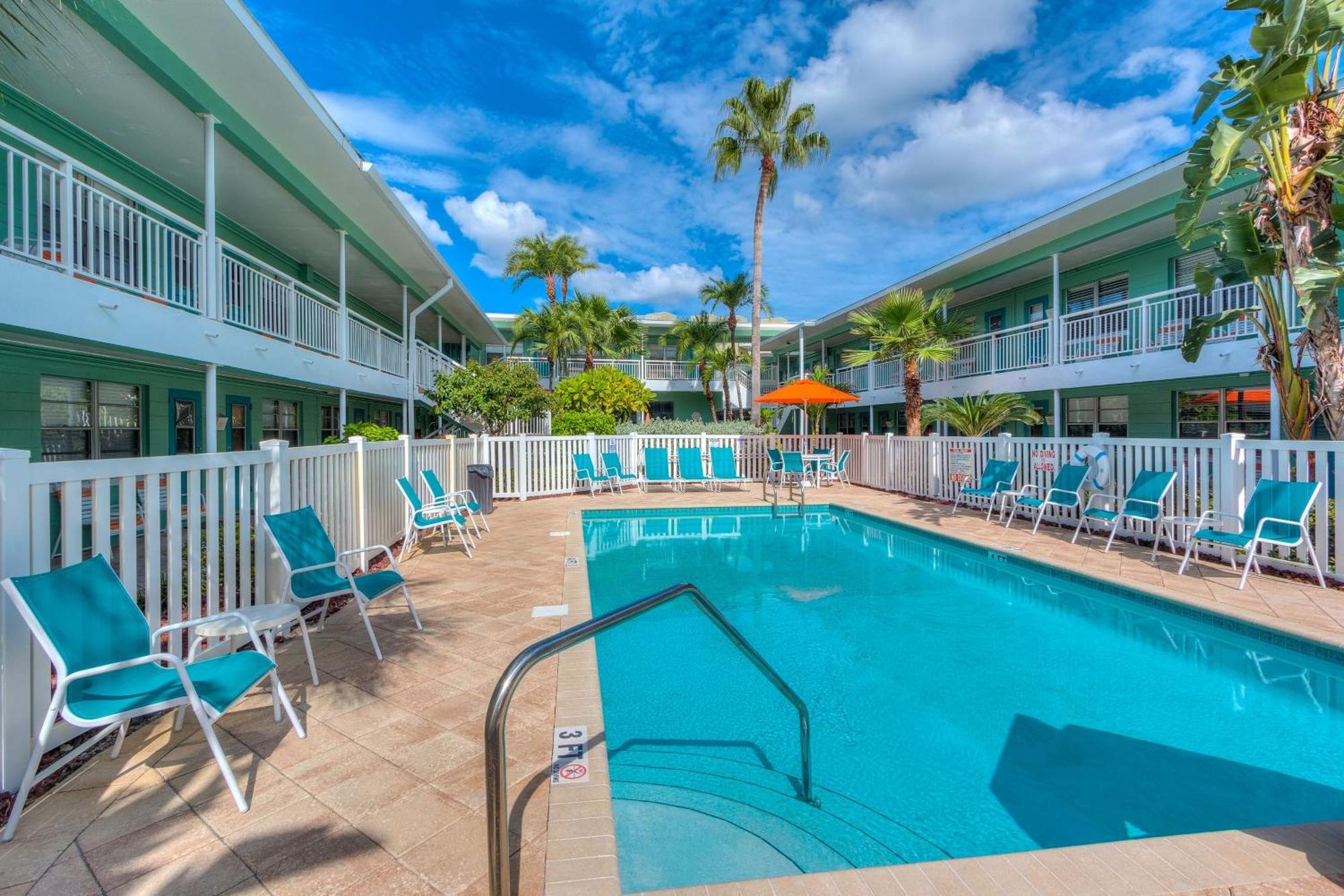 Tropic Terrace #41 - Beachfront Resort St. Pete Beach Eksteriør billede